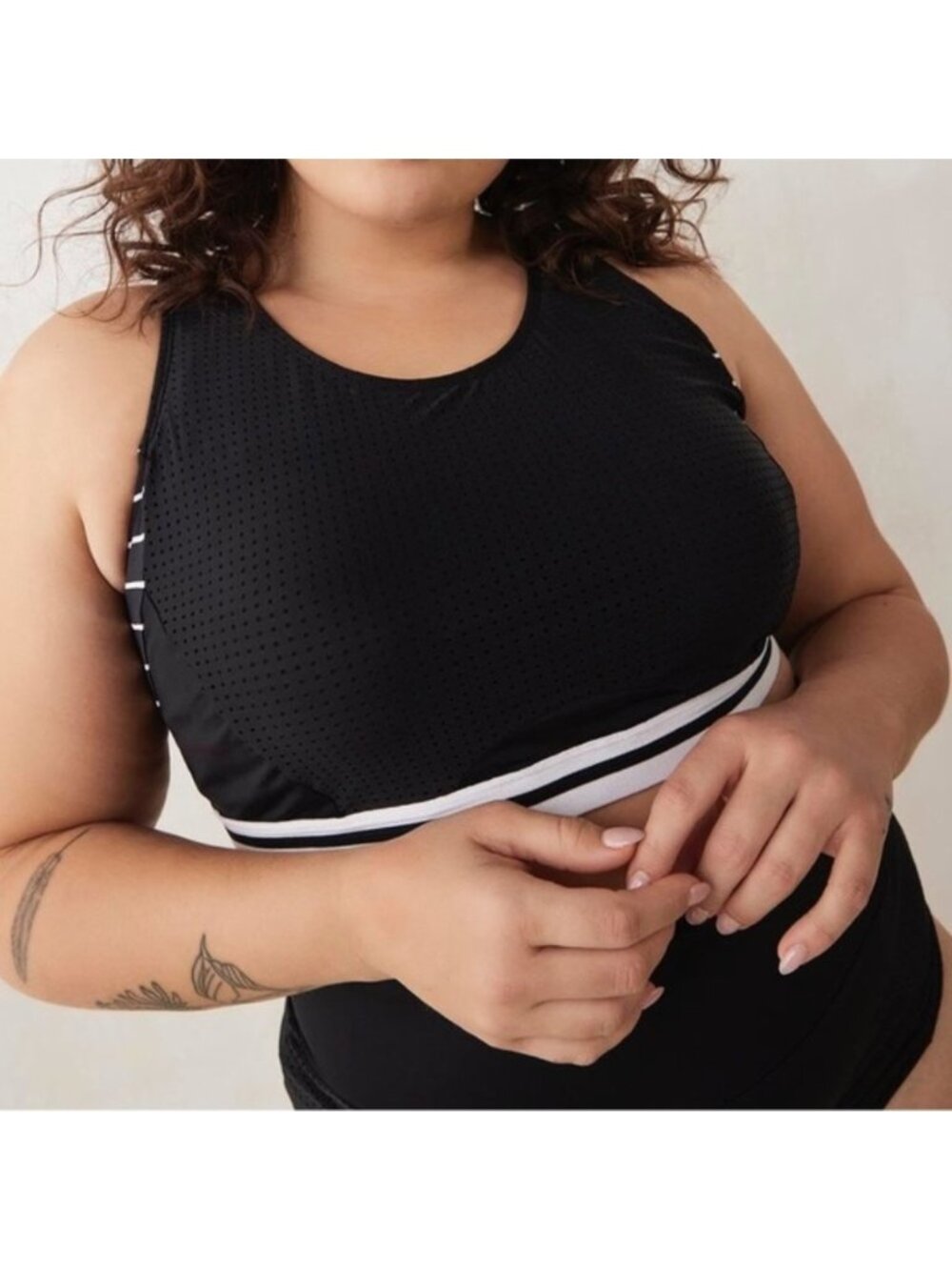 Active Zone Women Black U-Neck Bikini Top with Exposed Elastic Plus Size 4X